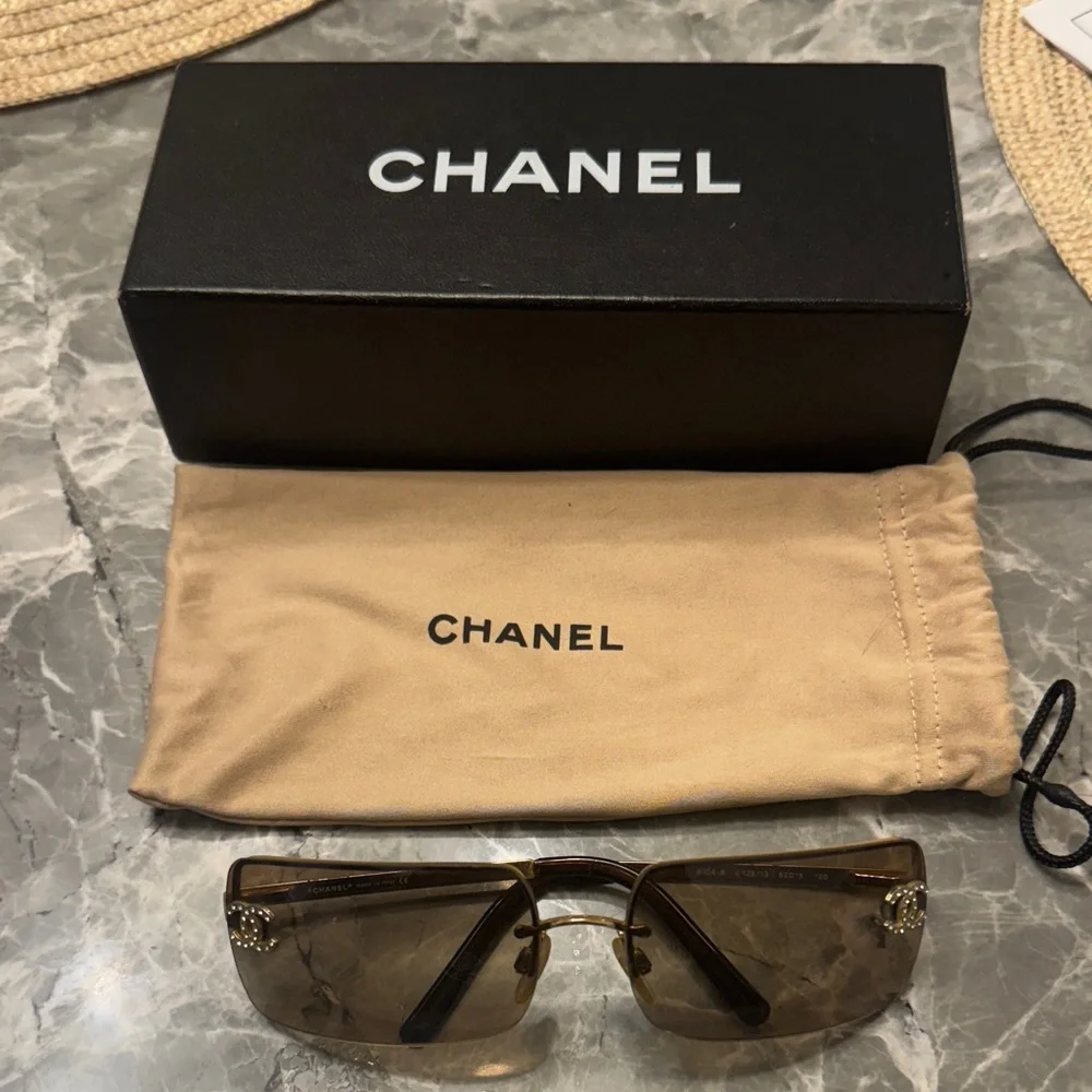 CHANEL Vintage crystal CC Gradient Brown Sunglasses - Picture 9 of 10